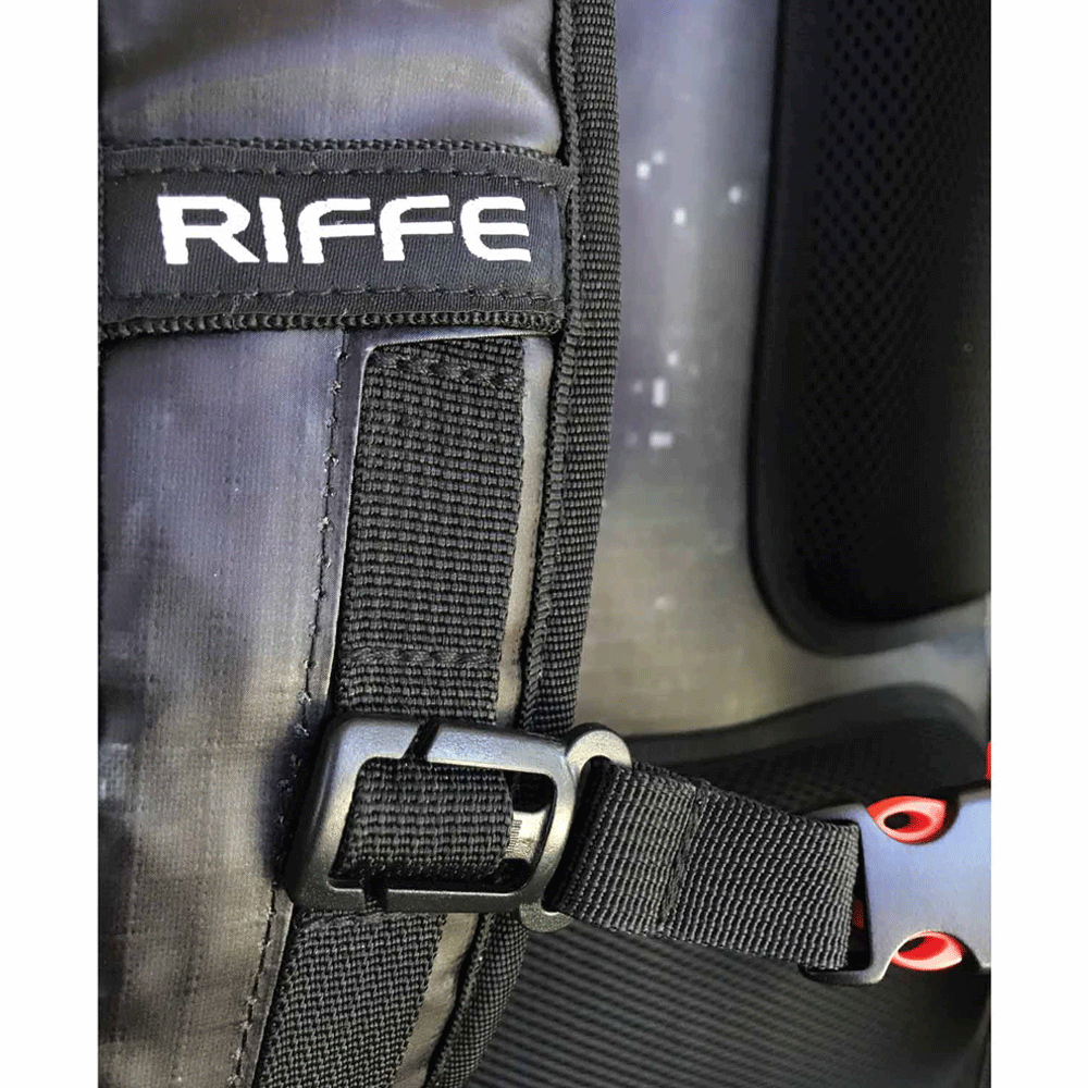 RIFFE Stow Pole Spear Bag keeps your pole spear and tips secure